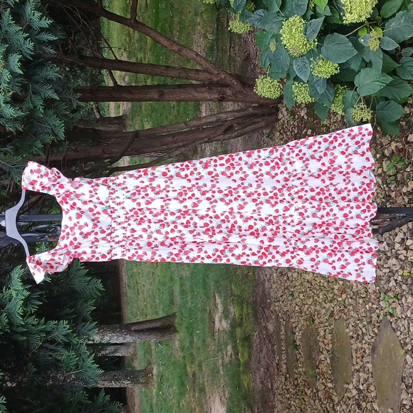 NWT Betsey Johnson 100% cotton slip on strawberry Maxi Dress Sz S - Picture 12 of 16